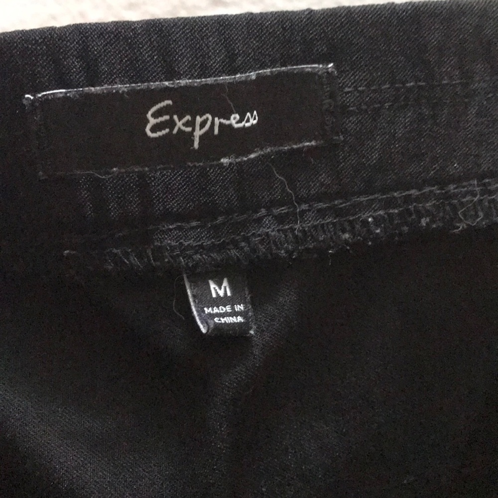 Mini skirt - Picture 2 of 2